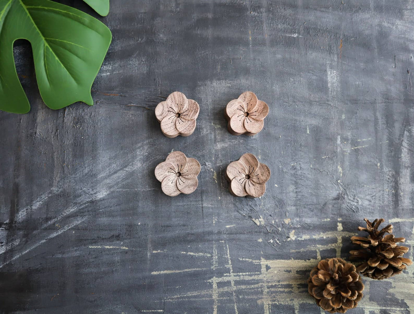 Wooden Essential Oil Diffuser for Car | Incense Holder Plantish