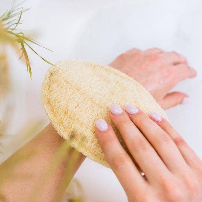 Oval Loofah Bamboo Switch