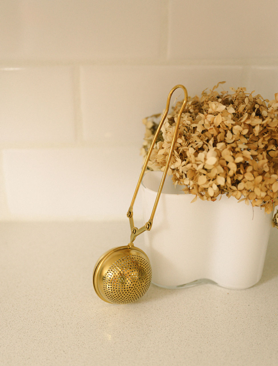 Stainless Steel Tea Infuser / Strainer Bamboo Switch