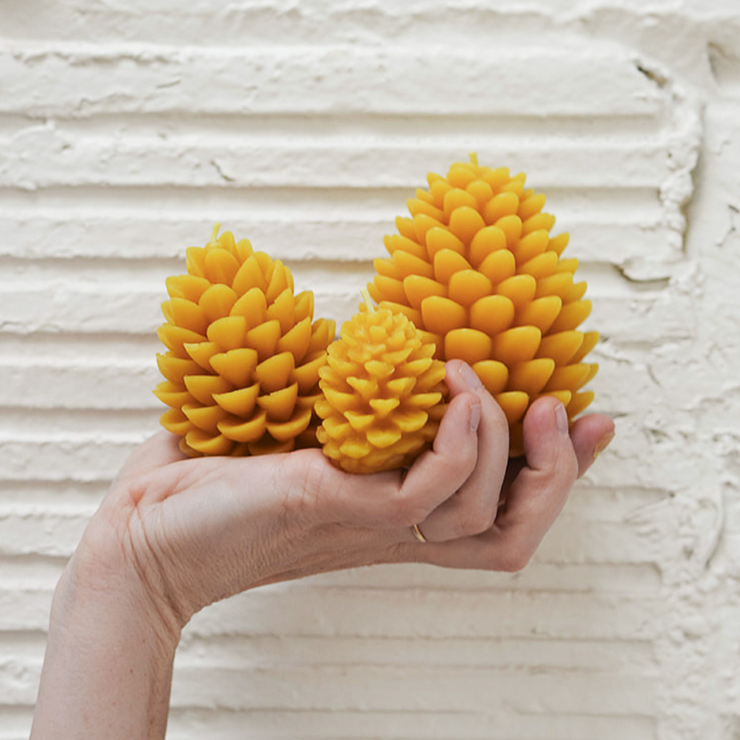 Pinecone (Sml) - Handmade Beeswax Candle Slow Burn