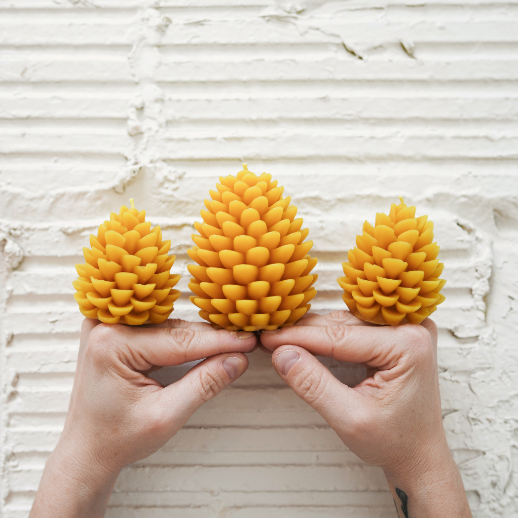 Pinecone (Med) - Handmade Beeswax Candle