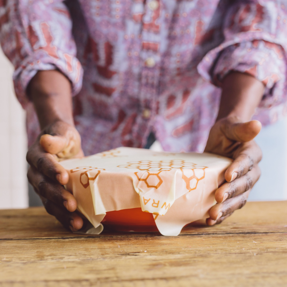 Bees Wrap Reusable Beeswax Food Wrap Roll - Honeycomb Print