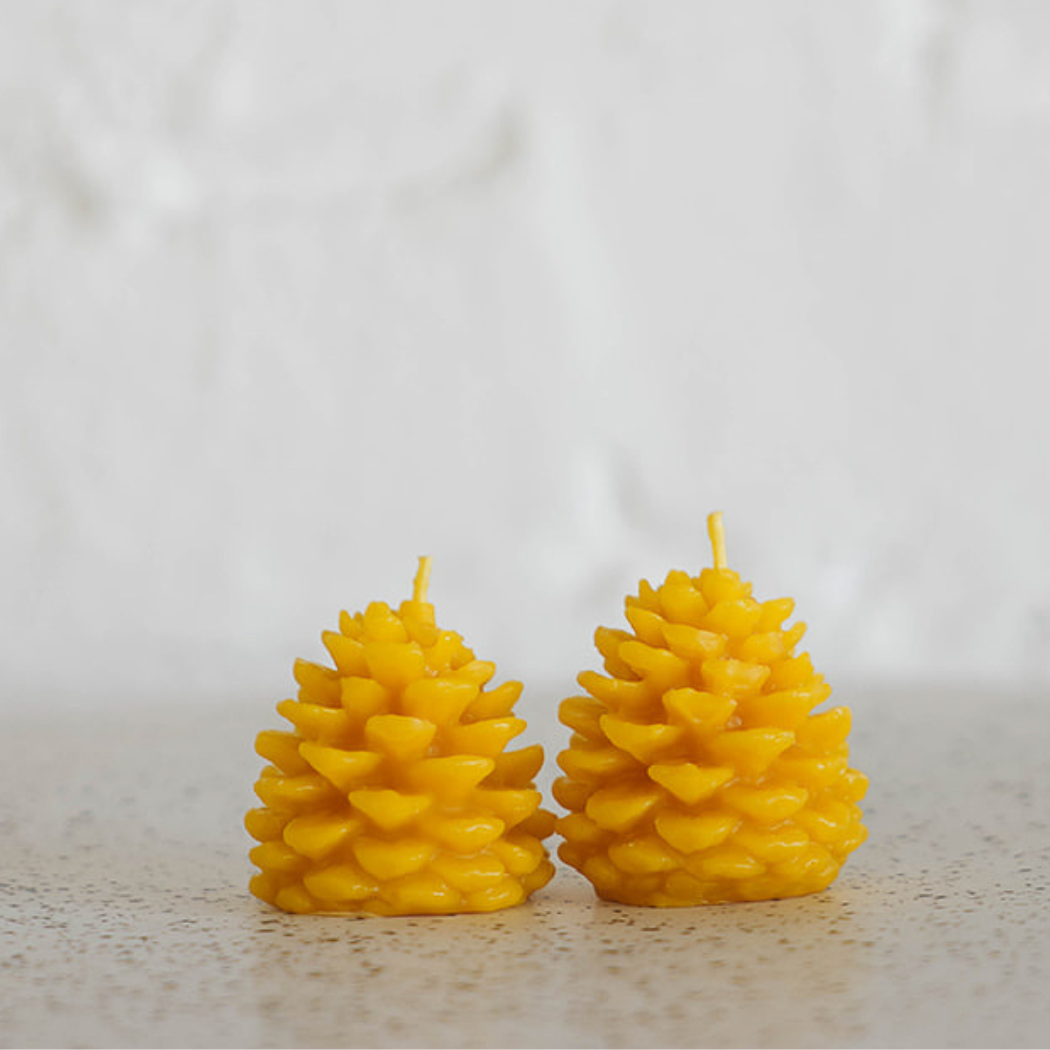 Pinecone (Sml) - Handmade Beeswax Candle